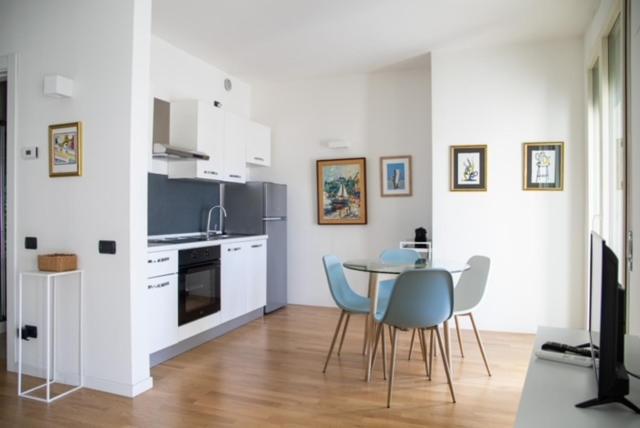 דירות ג'נובה Grande Monolocale Con Parcheggio Interrato Incluso מראה חיצוני תמונה