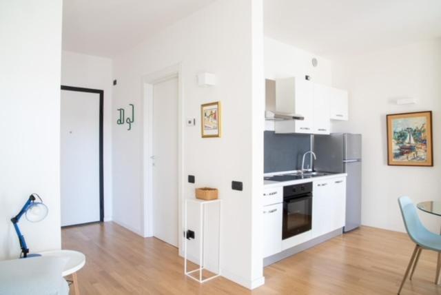 דירות ג'נובה Grande Monolocale Con Parcheggio Interrato Incluso מראה חיצוני תמונה